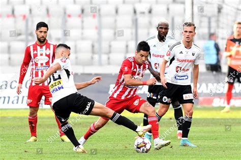 Johanthan Rodriguez Action During Game Universitatea Editorial Stock