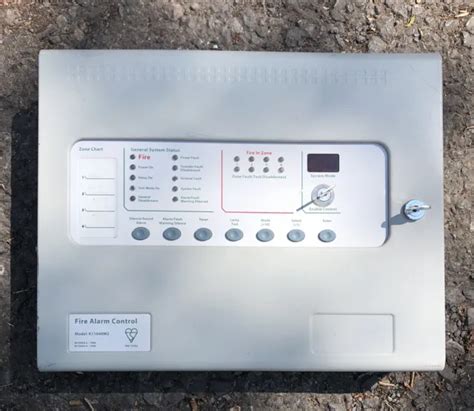 KENTEC SIGMA 4 Zone Conventional Fire Alarm Control Panel 70 00