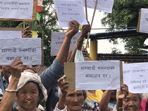 नक्कली शरणार्थी बनाउने विरुद्ध सक्कली भुटानी शरणार्थीको विरोध प्रदर्शन Rato Kalam