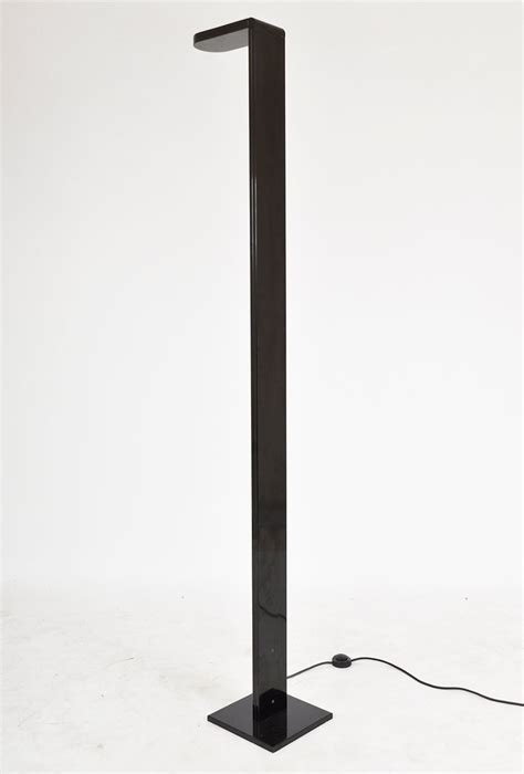 Lampadaire Postmoderne Laqu Noir Par Maurizio Bertoni Pour Castaldi