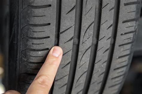 Can Uneven Tire Wear Cause Shaking [uncover The Truth ] Tire Fever