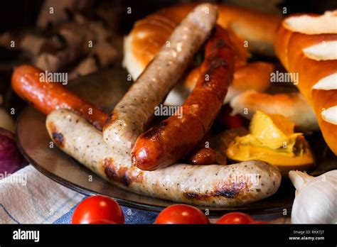 Bayerische Weisswurst Mit Brezel Stockfotos Und Bilder Kaufen Alamy