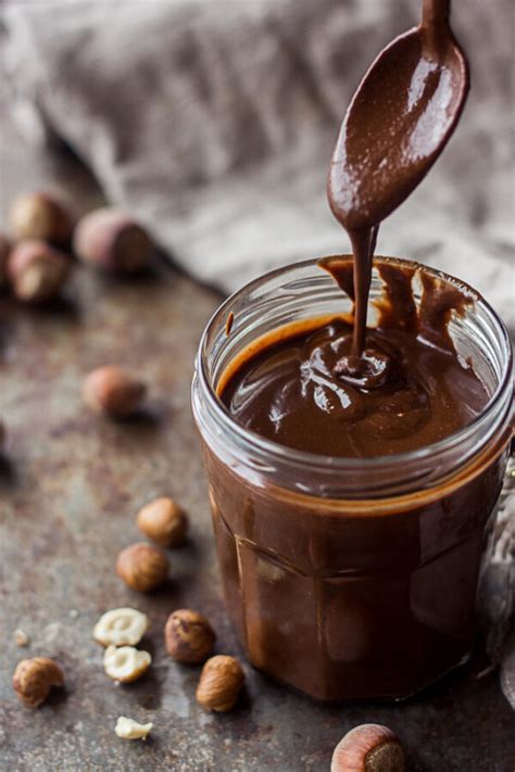 Pâte à tartiner au chocolat et à la noisette maison