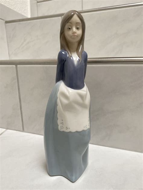 Porzellan Figur Mädchen von Lladro Spanien Kaufen auf Ricardo