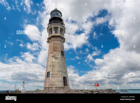 Buffalo North Breakwater Lighthouse Lake Erie Ny Usa Stock Photo Alamy