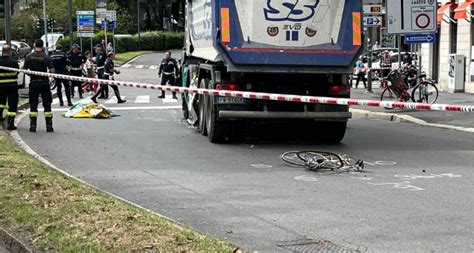 Continua La Strage Dei Ciclisti Sulle Strade A Milano Una Enne