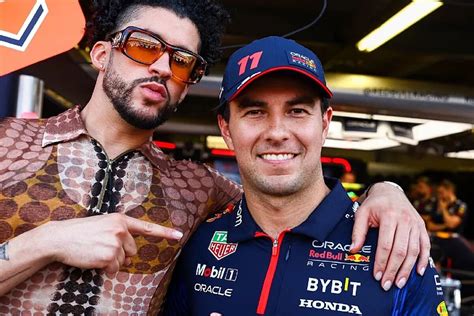 Checo Pérez recibe mensaje de Bad Bunny Una maldición para el