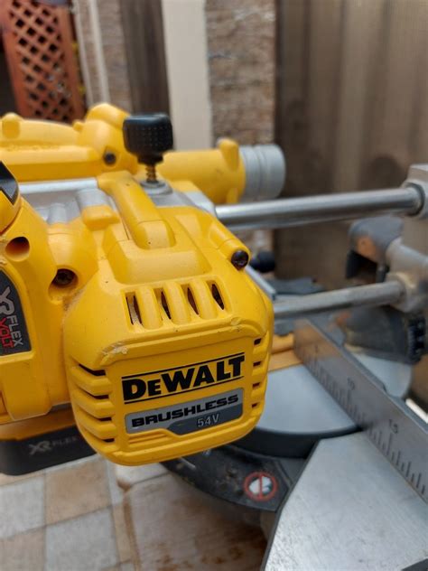 Dewalt Pendula 54v Marasesti OLX Ro