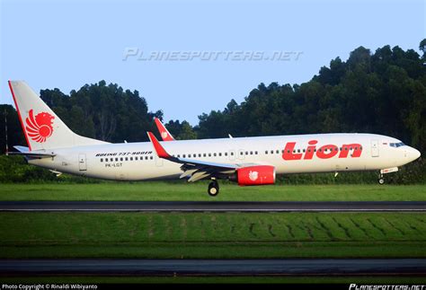 PK LGT Lion Air Boeing 737 9GPER WL Photo By Rinaldi Wibiyanto ID