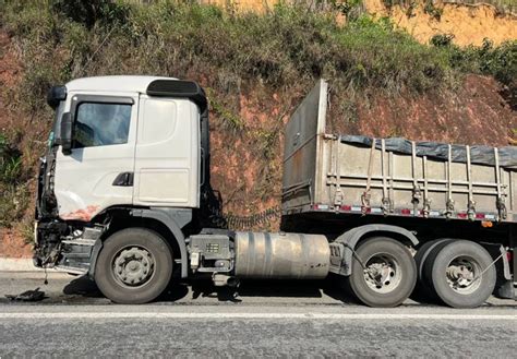 Casal morre após batida entre motocicleta e carreta na BR 101 VIA 41