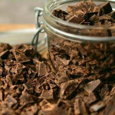 Best Chocolate For Melting (15 Top Brands For Melting & Candies!)