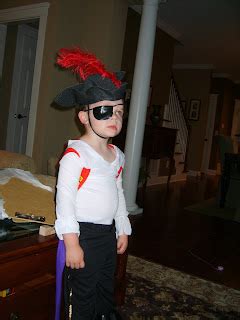 Life with these Lanier Boys: Michael's Captain Feathersword Costume