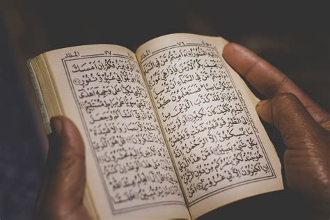 Detail Bacaan Surat Al Humazah Arab Dan Latin Koleksi Nomer