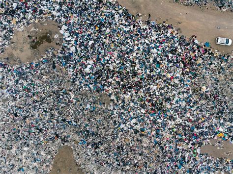 Theres A Massive Illegal Fast Fashion Clothes Dump In The Atacama