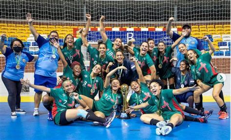 Esporte Rio C Português Recife PE Campeão Brasileiro Cadete Feminino