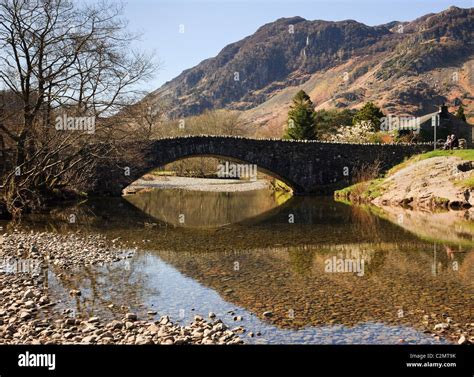 Grange Cumbria England Uk Europe Old Arched Bridge Over The River