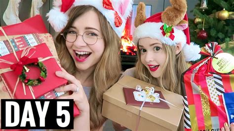 Opening Christmas Presents Vlogmas Day Youtube