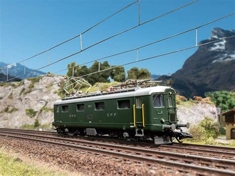 Locomotive électrique Re 4 4 I SBB mfx Sound echelle HO