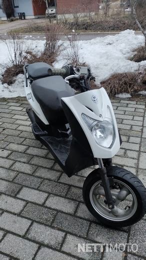 Kymco Agility 50 4T 50 cm³ 2009 Espoo Moped Nettimoto