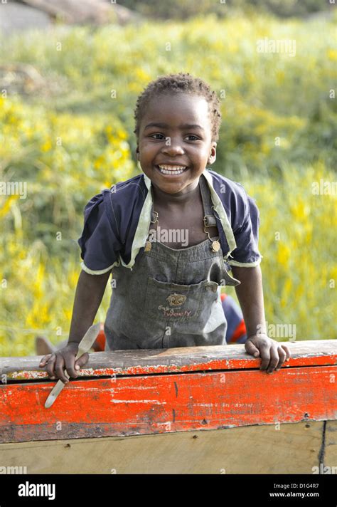 portrait of smiling african child Stock Photo - Alamy