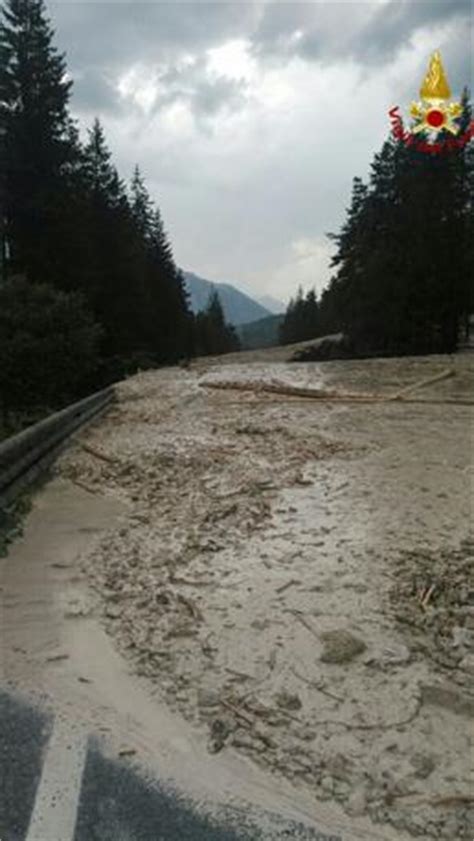 Frana Sulla Strada Per Cortina Corriere Veneto