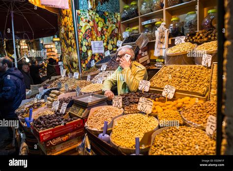 ISTANBUL Turkey A Sore Selling Nuts And Grains At Istanbul S Spice