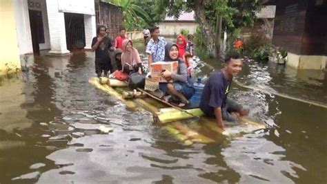 Ribuan Rumah Di Langkat Terendam Banjir Dampak Hujan Dan Sungai Meluap