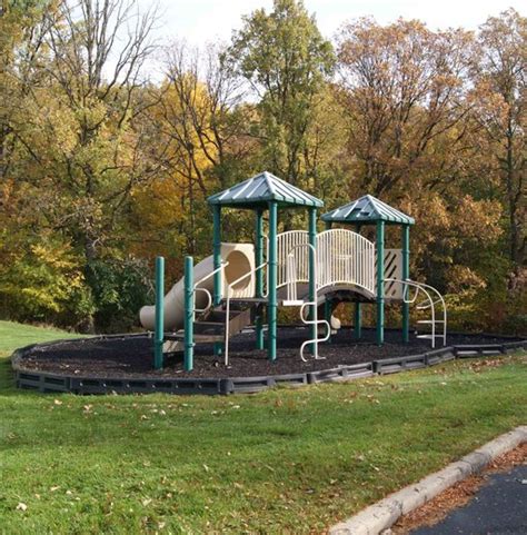 Amenities Elmwood Park