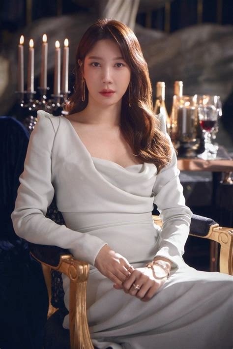 Lee Ji Ah Explains Reason For Choosing The Penthouse Hancinema