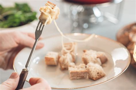 M Lange Pour Fondue Jurassienne G La Fruiti Re Des Coteaux De Seille