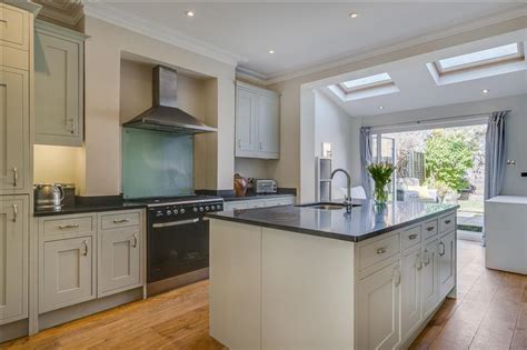 4 Bedroom House For Sale In Lavenham Road London Sw18 Loney Miller