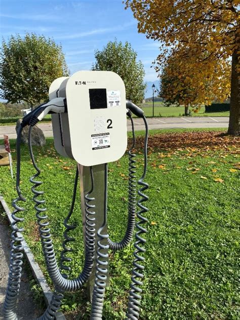 Borne recharge pour voitures électriques