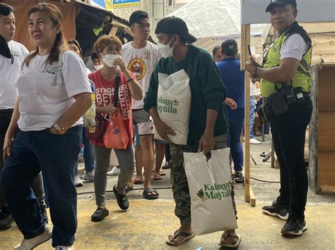 News On Twitter Namahagi Ng Saku Sakong Bigas Ang Manila Lgu Sa Sta