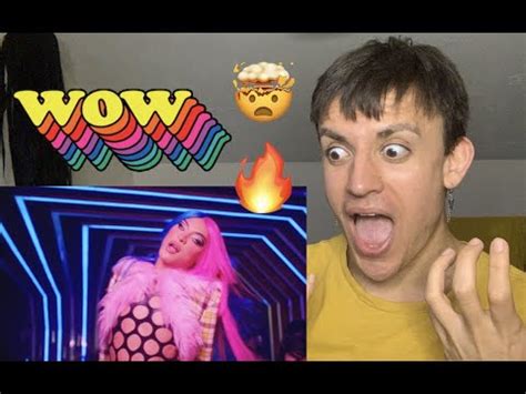 Pabllo Vittar Mc Carol Descontrolada Reaction Youtube