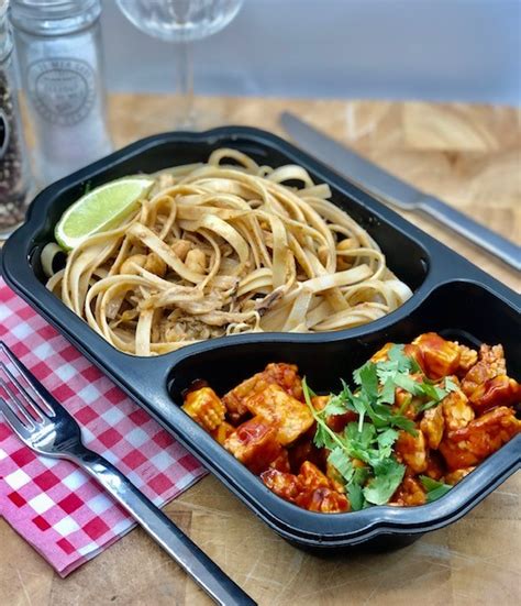 Vegetarische Pad Thai Met Tempeh In Spicy Zoet Zure Saus Oma Jet En