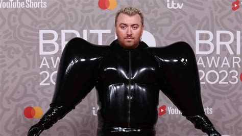 Transformasi Penampilan Sam Smith Dulu Hingga Sekarang