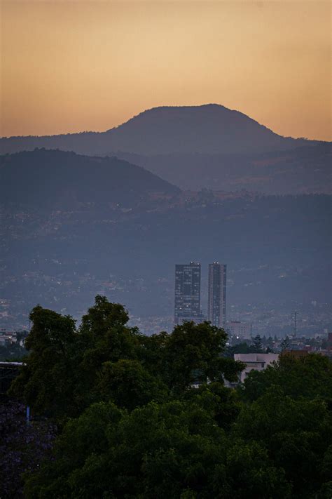 Japanese Skyline Photos, Download Free Japanese Skyline Stock Photos ...