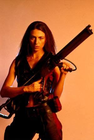 Claudia Black As Officer Aeryn Sun Farscape Aerynsun Peacekeeper