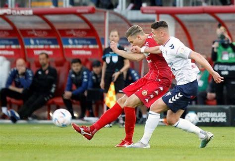 Widzew po porażce z Górnikiem Łodzianie znów słabsi na stadionie przy