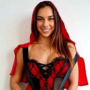 Grace Robert Free Nude Pics Galleries More At Babepedia