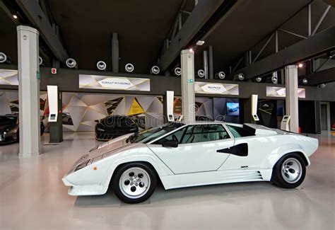 Lamborghini Countach Lp Quattrovalvole Foto Editorial