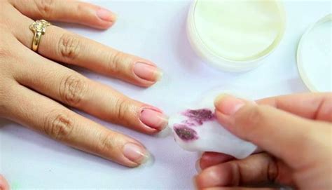 How To Fix A Split Nail Split Nails Split Nail Repair Best Nail Spa