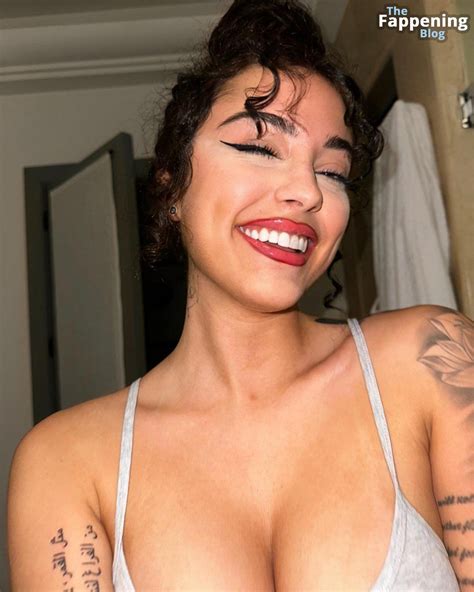 Malu Trevejo Shows Off Her Sexy Boobs 9 Photos FappeningHD