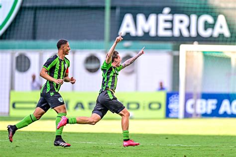 Sfera U 20 X América Mg Sub 20 - AMÉRICA VENCE ATLÉTICO NO BRASILEIRO SUB-20
