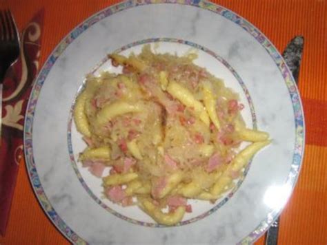 Kraut Schupfnudeln Mit Speck Und Schinken Rezept Kochbar De