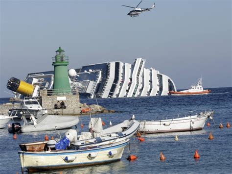 Navio De Luxo Afunda Na It Lia Brasileiros Bordo Sudoeste Hoje