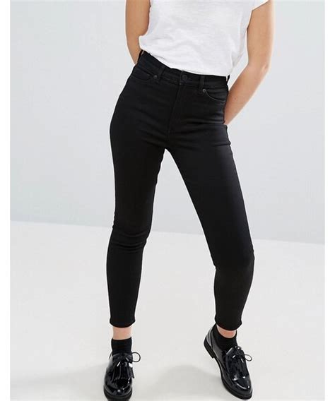 Monki（モンキ）の「monki Oki Cropped Skinny High Waisted Jeans（デニムパンツ）」 Wear