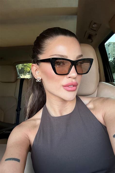 REN EYEWEAR CİRO NUDE RENK GÜNEŞ GÖZLÜĞÜ KADIN MODERN YENİ SEZON REN EYEWEAR Fiyatı