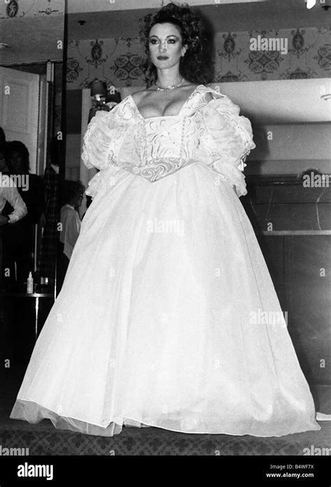 Jane Seymour British actress 1984 Stock Photo - Alamy