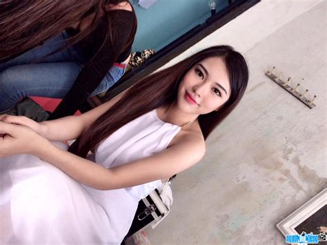 Hot girl Trương Quý Nhi